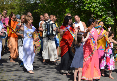 21. Yoga Vidya Musikfestival: Vier Tage heilsame Klänge und Yoga in Bad Meinberg